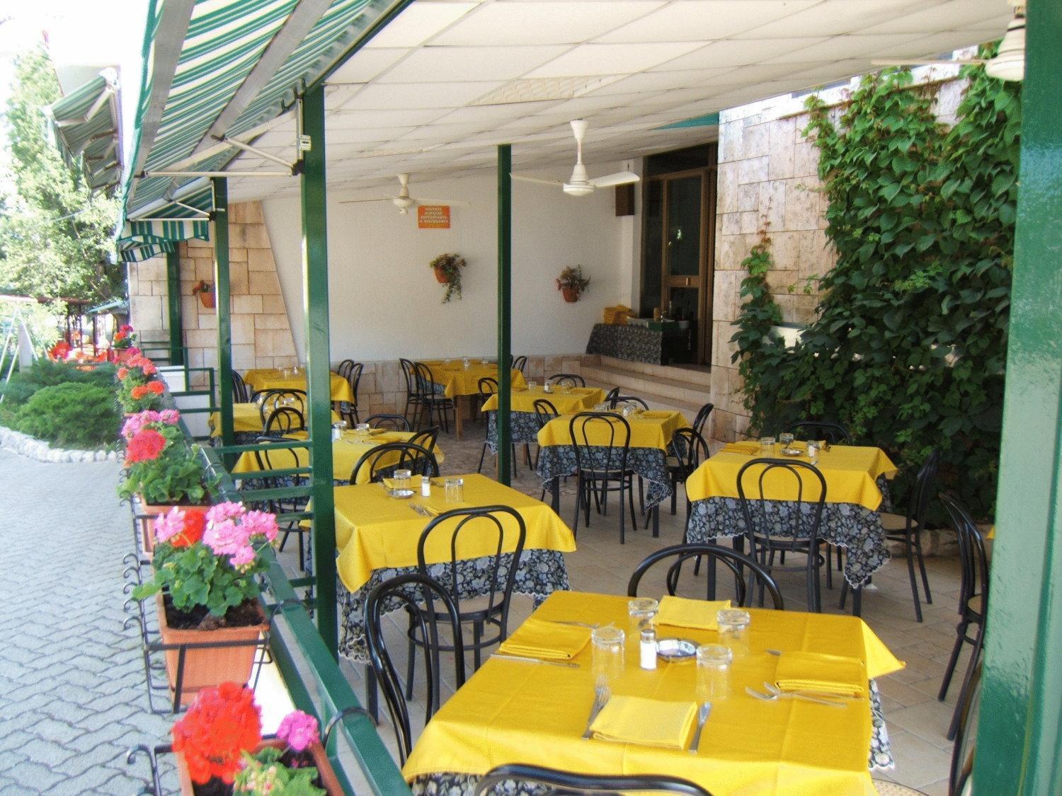 Hotel Autostello Castellana Grotte Exterior foto